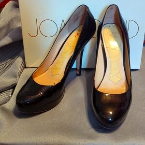 Classic Joan and David heels